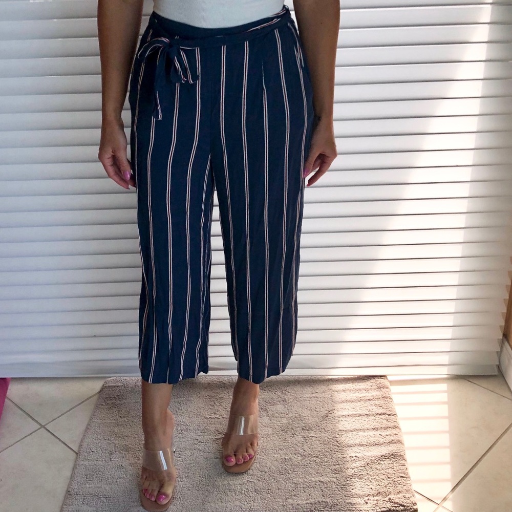 Abercrombie cropped pant